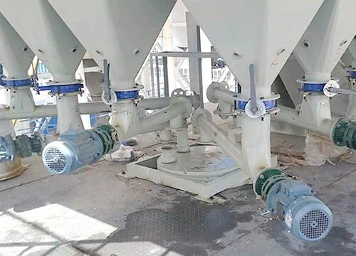 screw conveyor (48)